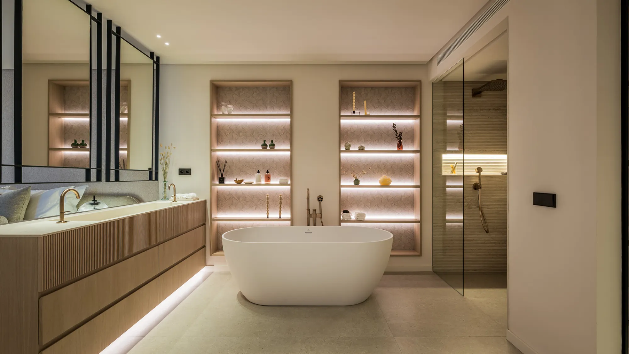 Casa Tesalia Master-Bad freistehende Wanne