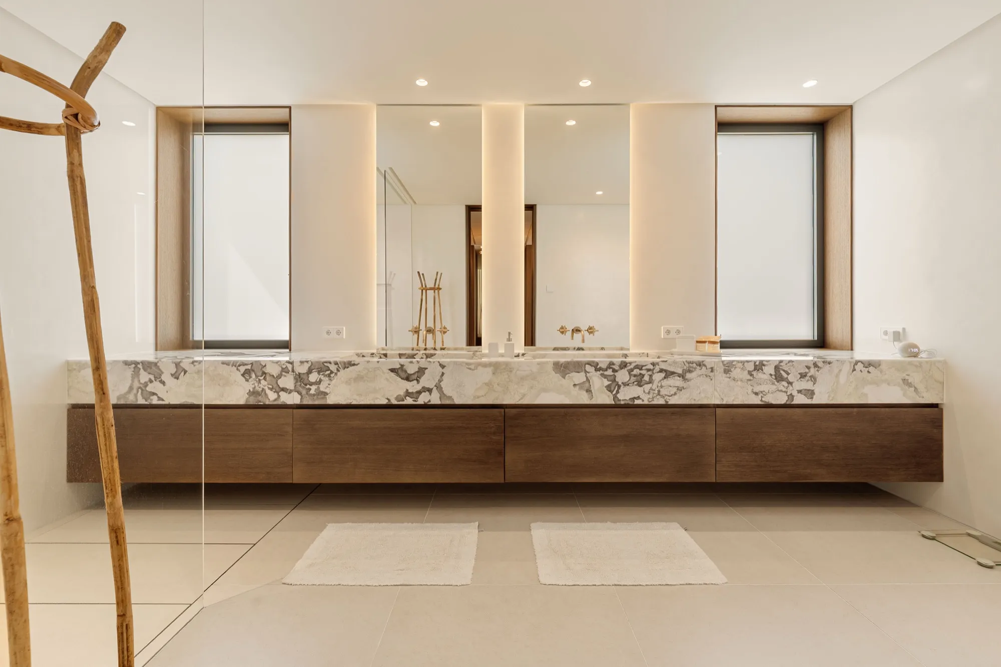 Guadalmina 720 Essbereich doppelte Raumhöhe