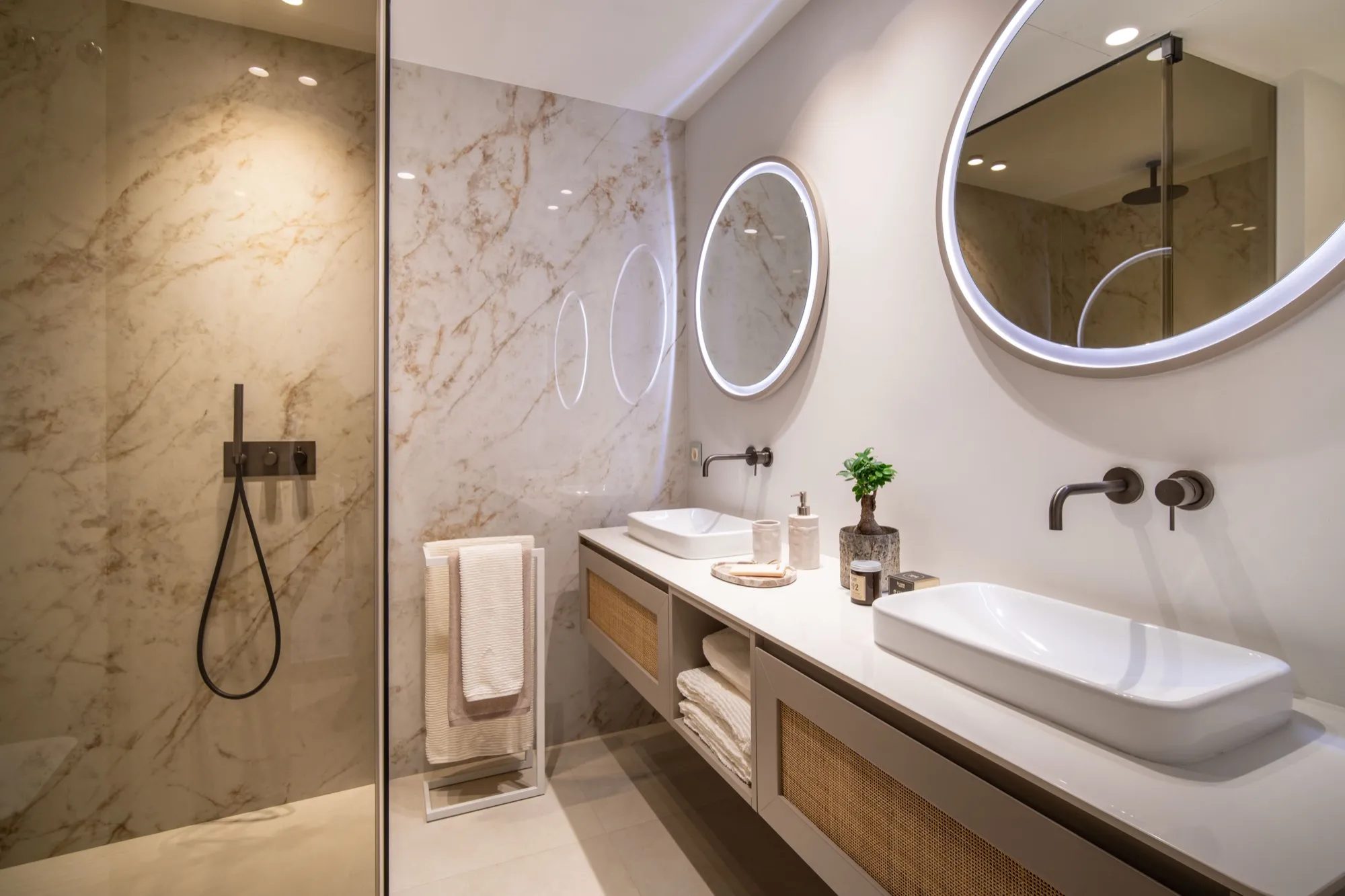 Buenavista PH Badezimmer Marmor